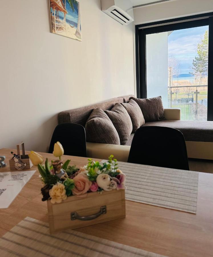 Medences Panoramas Balatom Apartman Шиофок Экстерьер фото